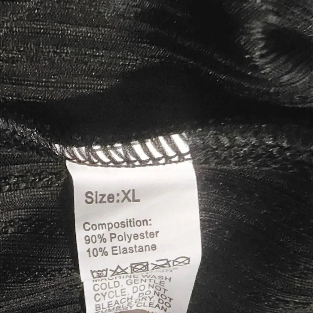 Black Ribbed Silver Trim Sports Bra -R - Picture 4 of 5